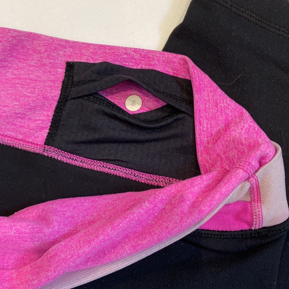 Lululemon Crop Pants - Picture 3 of 6